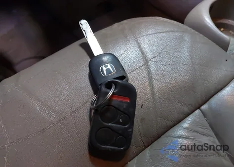 2004 Honda Odyssey Ex-L from USA, damaged, VIN 5FNRL18984B074653